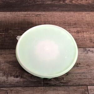 Tupperware Light Green Round Food Storage Container